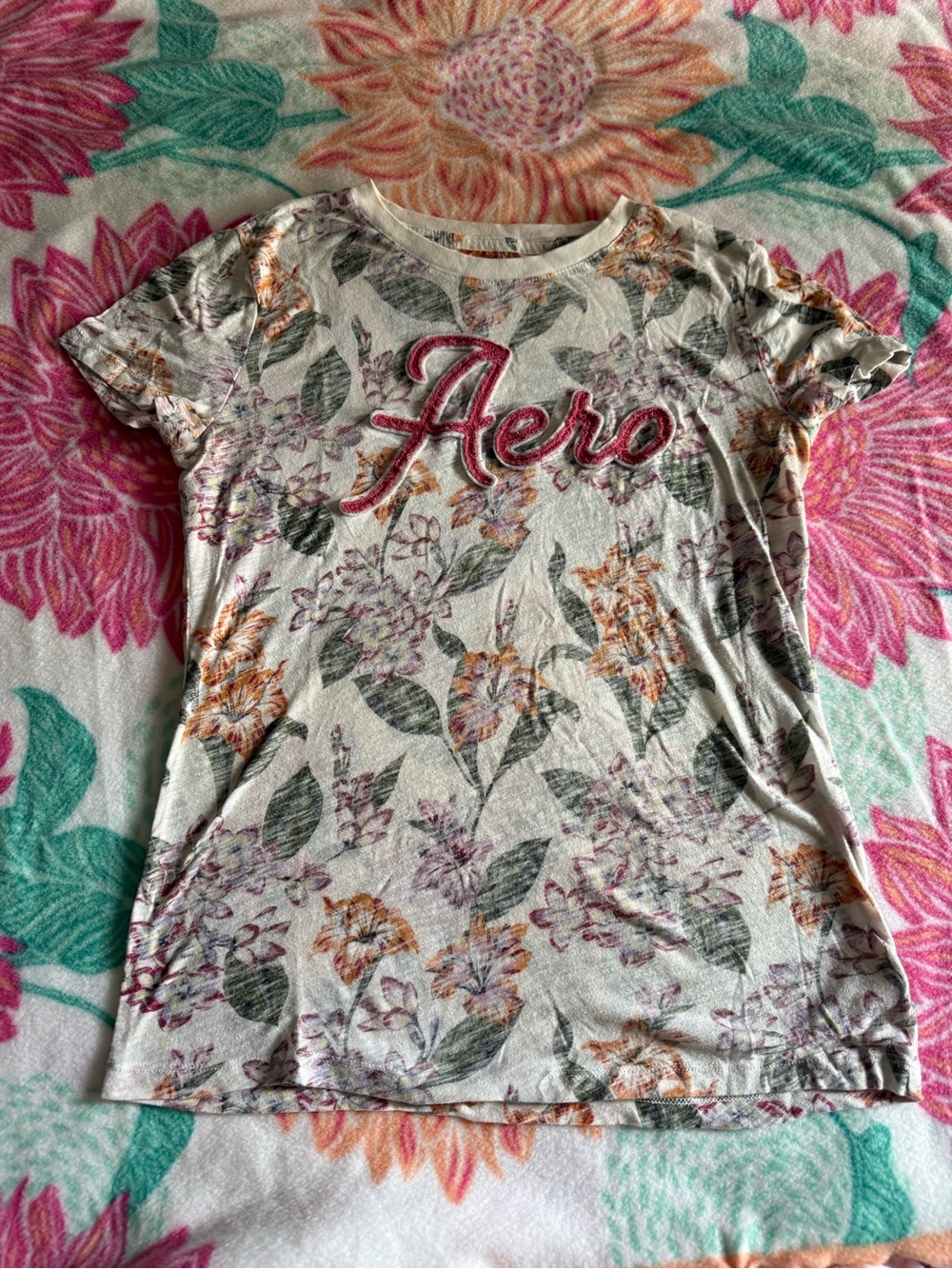 Aeropostale Cream Floral Tee with Pink Logo